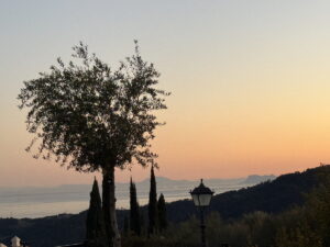 Coucher de soleil sur Gibraltar et l'Afrique depuis la Costa del Sol