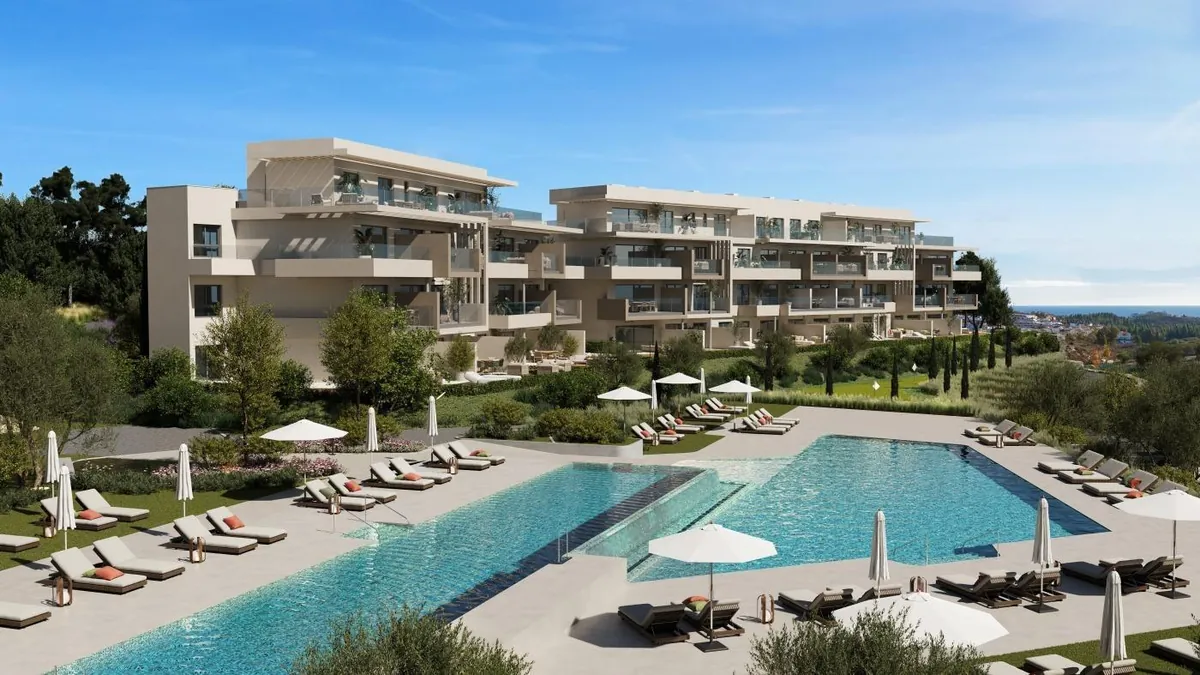 Piscine à l'eau salée avec vue mer à Altos del Chaparral