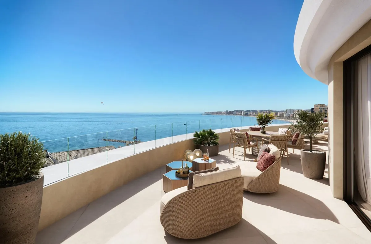 Oleo, Fuengirola 1 L'immeuble OLEO à Torreblanca, Fuengirola, avec vue sur la mer