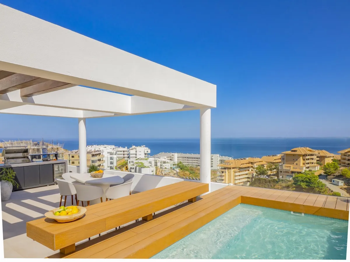The Kos, Fuengirola 2 Solarium avec piscine privée et vue mer à The Kos Fuengirola