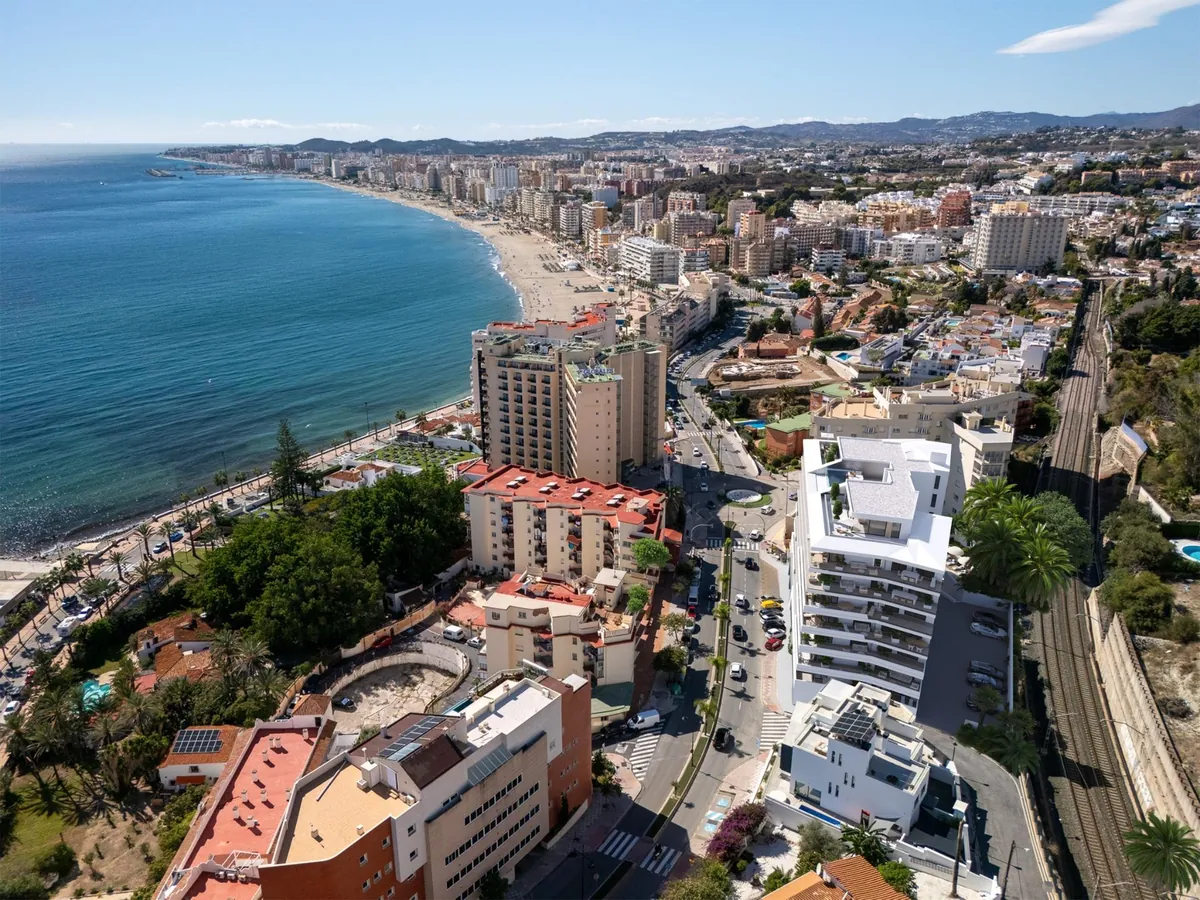 Torre Biznaga, Fuengirola 1 Tour résidentielle Torre Biznaga à Torreblanca, près de la plage de Fuengirola