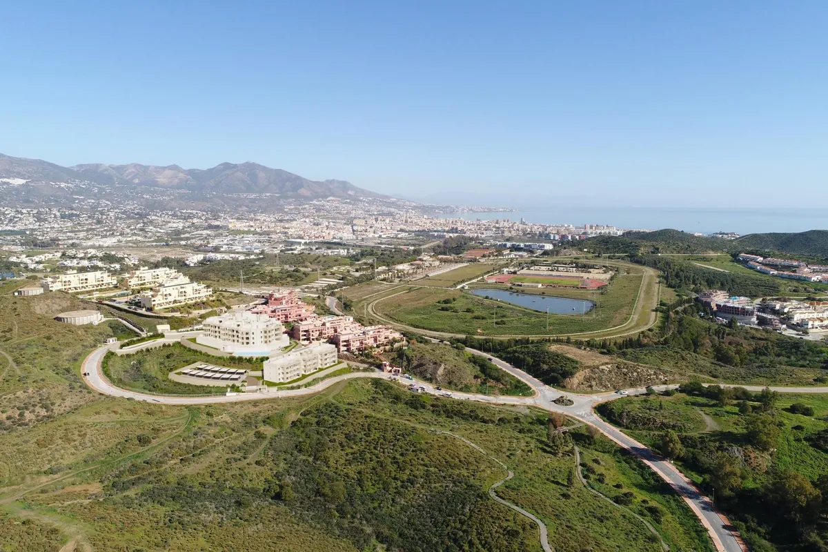 Piscine avec vue mer à Valley Views, Hipódromo Costa del Sol